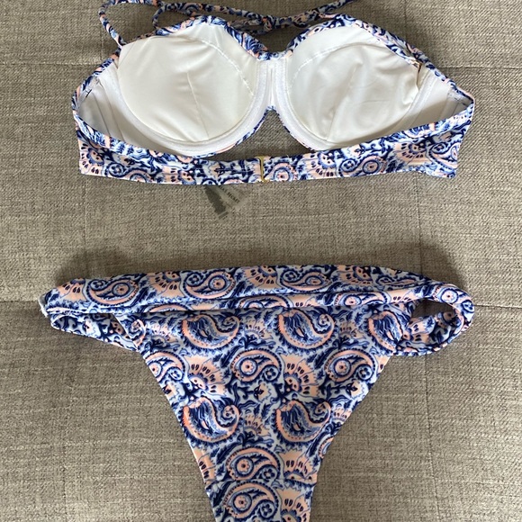 Victoria’s Secret Blue Paisley Bikini Set - 34B & XS - Picture 4 of 9